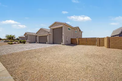 123 S Naples Lane, Casa Grande, AZ 85122 - Photo 3
