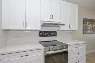 19222 N 29th Pl, Phoenix, AZ 85050 - Photo 15