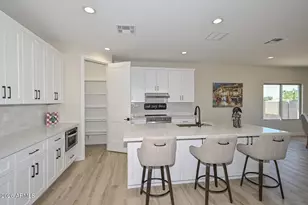 19222 N 29th Pl, Phoenix, AZ 85050 - Photo 13