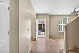 886 S Huish Dr, Gilbert, AZ 85296 - Photo 5