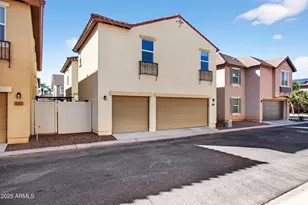 886 S Huish Dr, Gilbert, AZ 85296 - Photo 3