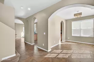 886 S Huish Dr, Gilbert, AZ 85296 - Photo 11