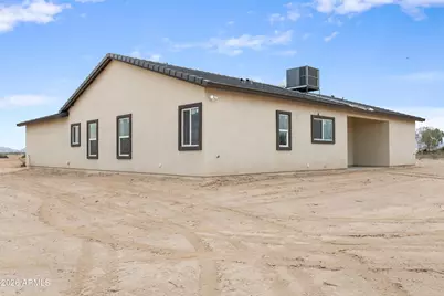 38545 W Montebello Avenue, Tonopah, AZ 85354 - Photo 13