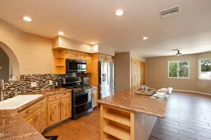 1648 Piccadilly Dr, Sierra Vista, AZ 85635 - Photo 9