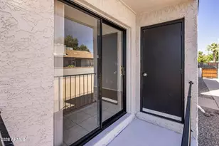 3823 N 23rd Dr, Phoenix, AZ 85015 - Photo 15