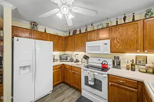 16527 N 158th Ave, Surprise, AZ 85374 - Photo 7