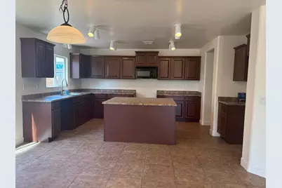 28087 N Limestone Lane, San Tan Valley, AZ 85143 - Photo 3