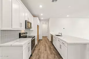 2121 W Sonoran Desert Dr, Phoenix, AZ 85085 - Photo 15