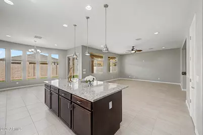 112 E Crescent Place, Chandler, AZ 85249 - Photo 13