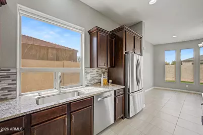 112 E Crescent Place, Chandler, AZ 85249 - Photo 13