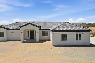 17587 W Dale Ln, Surprise, AZ 85387 - Photo 1
