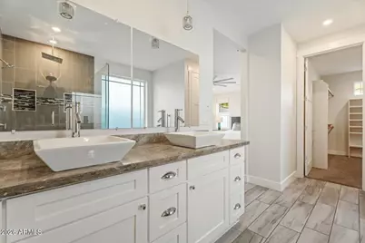 3401 N 34th Place, Phoenix, AZ 85018 - Photo 17