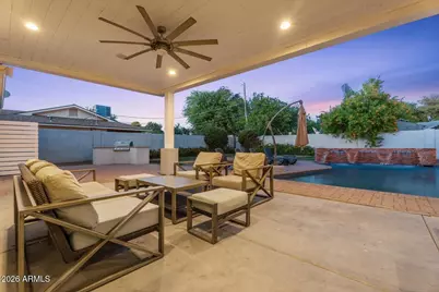 3401 N 34th Place, Phoenix, AZ 85018 - Photo 33