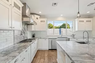 3401 N 34th Pl, Phoenix, AZ 85018 - Photo 9