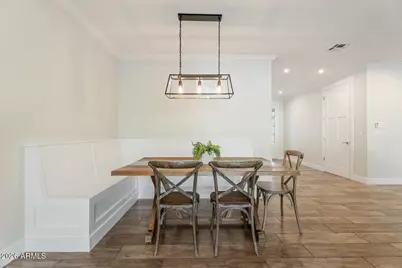 3401 N 34th Place, Phoenix, AZ 85018 - Photo 3
