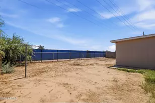 4421 N 71st Dr, Phoenix, AZ 85033 - Photo 29