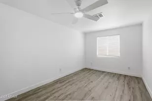 4421 N 71st Dr, Phoenix, AZ 85033 - Photo 23