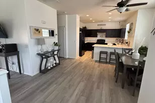 7726 W Pipestone Pl, Phoenix, AZ 85035 - Photo 5