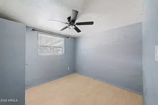 4002 N 64th Dr, Phoenix, AZ 85033 - Photo 17