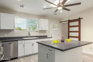 814 South 1st Avenue, Phoenix, AZ 85003 - Photo 9