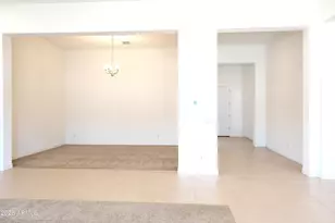 27711 N 38th Dr, Phoenix, AZ 85083 - Photo 9