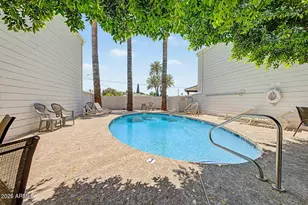 385 W Pierson St, Phoenix, AZ 85013 - Photo 29