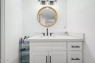 385 W Pierson St, Phoenix, AZ 85013 - Photo 21