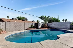 1524 E Broadmor Dr, Tempe, AZ 85282 - Photo 43