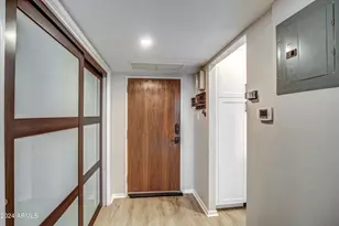 207 W Clarendon Ave, Phoenix, AZ 85013 - Photo 15