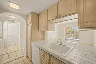 3033 E Devonshire Ave, Phoenix, AZ 85016 - Photo 13
