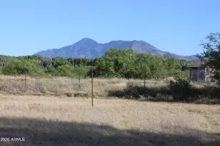 10177 S X7 Ranch Rd, Hereford, AZ 85615 - Photo 21