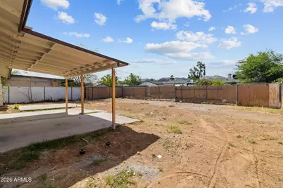 231 W Winston Drive, Phoenix, AZ 85041 - Photo 15
