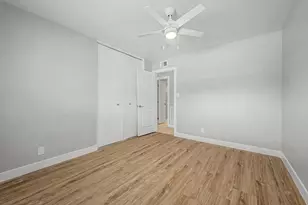 8730 E Rancho Vista Dr, Scottsdale, AZ 85251 - Photo 17