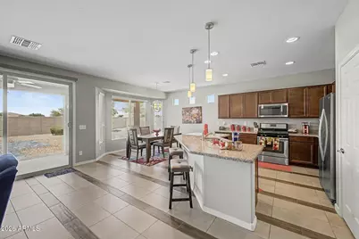 18076 W Redwood Lane, Goodyear, AZ 85338 - Photo 9