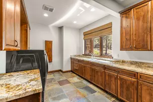 2398 E del Rae Dr, Flagstaff, AZ 86005 - Photo 37