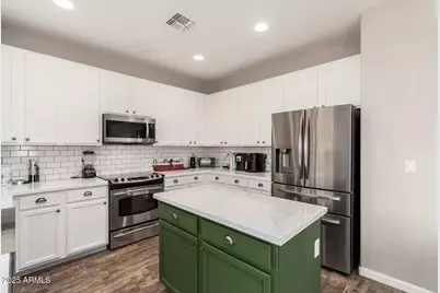 32 W Desert Vista Trail, San Tan Valley, AZ 85143 - Photo 11