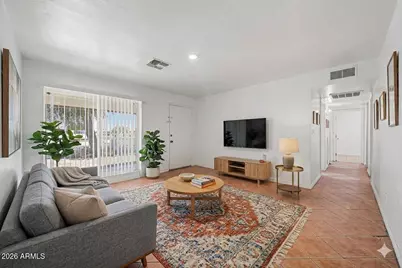 2031 N 37th Drive, Phoenix, AZ 85009 - Photo 5