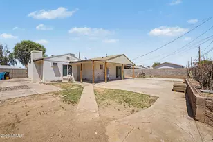 2031 N 37th Dr, Phoenix, AZ 85009 - Photo 33
