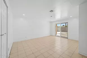 2031 N 37th Dr, Phoenix, AZ 85009 - Photo 13
