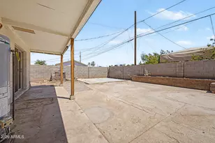 2031 N 37th Dr, Phoenix, AZ 85009 - Photo 29