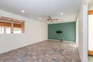 10832 N 38th St, Phoenix, AZ 85028 - Photo 3
