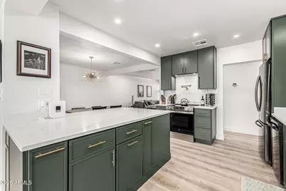 2539 E Campbell Avenue, Phoenix, AZ 85016 - Photo 11