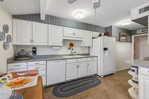 19826 N Signal Butte Cir, Sun City, AZ 85373 - Photo 3