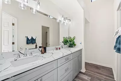 1019 E Desert Cove Avenue, Phoenix, AZ 85020 - Photo 15