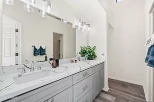 1019 E Desert Cove Ave, Phoenix, AZ 85020 - Photo 15