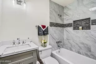1019 E Desert Cove Ave, Phoenix, AZ 85020 - Photo 19