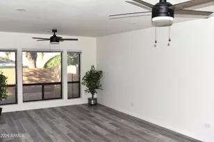 1019 E Desert Cove Ave, Phoenix, AZ 85020 - Photo 9