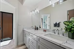 1019 E Desert Cove Ave, Phoenix, AZ 85020 - Photo 37