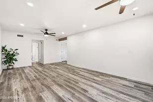 1019 E Desert Cove Ave, Phoenix, AZ 85020 - Photo 33