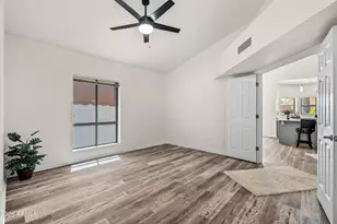 1019 E Desert Cove Ave, Phoenix, AZ 85020 - Photo 39